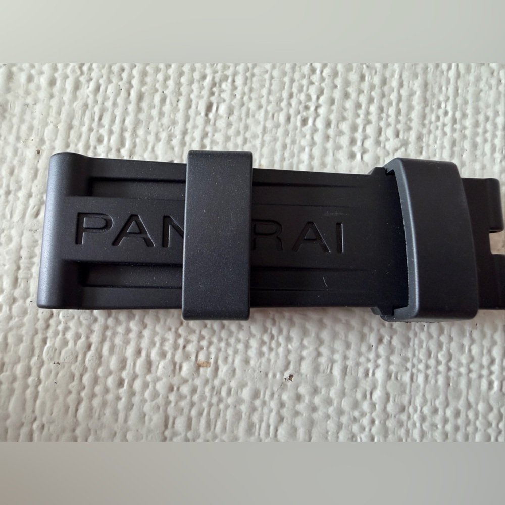 Panerai Black Rubber Strap Accessory MX0011QQ - BRAND NEW in Bag - Picture 6 of 16